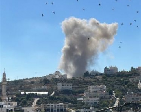 الاحتلال يفجر منزل الأسير قدري سمارة في بدو شمال القدس