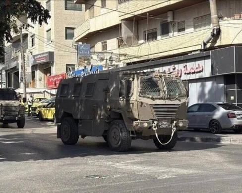حملة اقتحامات واسعة للاحتلال بالضفة والقدس تخللها اعتقالات وإصابات باختناق
