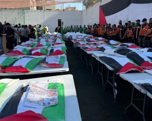 "8 آلاف جثمان تحت الأنقاض".. غزة تشيع رفات 75 شهيدا