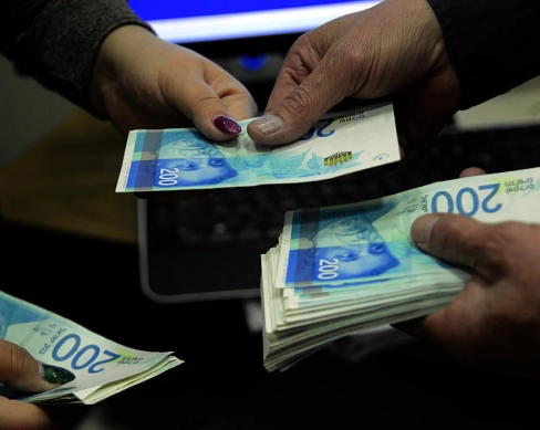 195 مليون شيكل صرفتها الحكومة مساعدات واعانات بطالة في 7 أشهر