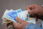 أزمة مالية مستمرة.. ترقب لقرار الحكومة بشأن رواتب الموظفين الثلاثاء القادم