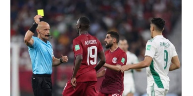 'فيفا' يحسم الجدل بشأن الوقت المضاف في مباراة الجزائر وقطر