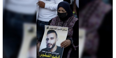 الأسرى الإداريون في سجون الاحتلال يخوضون إضراباً عن الطعام غداً تضامناً مع الأسير الفسفوس