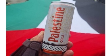 شقيقان في السويد يُنتجان مشروب (كولا فلسطين الغالية)