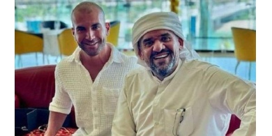 لقاءات و هدايا ثمينة تجمع حسين الجسمي وبلوغر إسرائيلي!