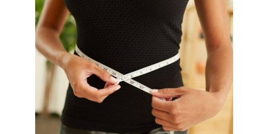 أطعمة تكلفك دولارا واحدا تقريبا وتساعدك على إنقاص الوزن
