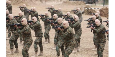 قيادي عسكري في حزب الله: مجموعات كبيرة من الاستشهاديين تنتظر الالتحام بجنود الاحتلال في جنوب لبنان