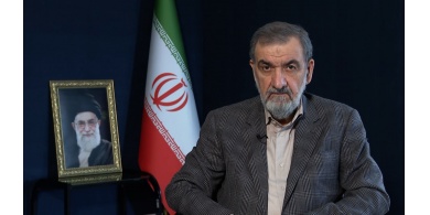 مستشار خامنئي لترامب: القنابل لن تُخرجك من المستنقع الذي صنعته بنفسك