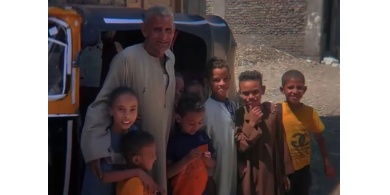 4 زوجات و40 ابنا و100 حفيد.. كيف يدير الحاج عبد الراضي عائلته الكبيرة بمصر؟