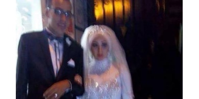 صور / عروسين بعد الزفّة الى القبر مباشرة !