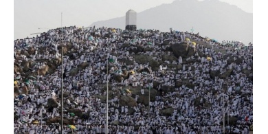 بث مباشر .. الحجاج يقفون اليوم بصعيد "عرفات"
