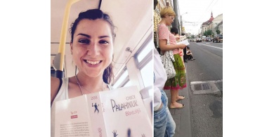 صور / مدينة رومانية تقدم مواصلات مجانية لمن يقرأ كتابا على متن حافلات النقل العام