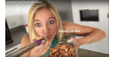 أحدث صيحات السيلفي.. ملعقة للتصوير أثناء تناول الطعام (فيديو)
