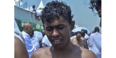 ذهب لشراء الماء.. فنجا من حادث التدافع ومات أصدقائه