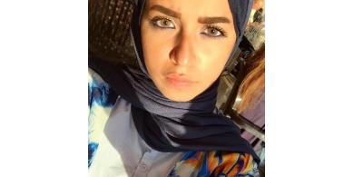 بالصور / مصرية محجبة يتابعها أكثر من 90 ألف شخص.. بسبب جمالها وأناقتها