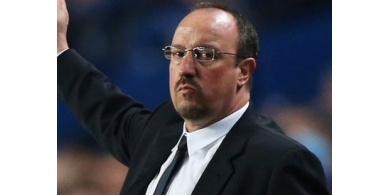 رئيس ريال مدريد يقرر اقالة بينيتيز