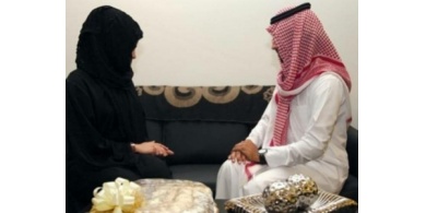 خسارة عريس لـ35 ألف ريال بعد أن استيقظ ضمير الجارة !