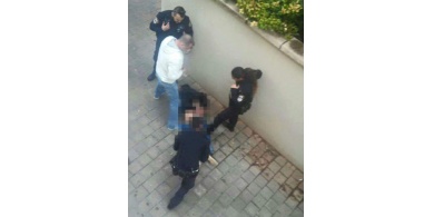 شاهد: أصابة شاب من بلدة طمون جنوب جنين برصاص الأحتلال بزعم تنفيذه عملية طعن شمال تل أبيب