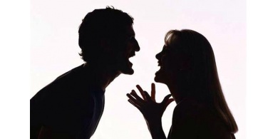 تعليق على "الفيسبوك" تسبب بمشاجرة بين زوجين أردنيين