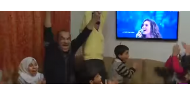 فيديو من منزل عائلة نداء شرارة لحظة حصولها على لقب "ذا فويس" The Voice
