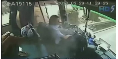 حاول أن لا تبكي وأنت تشاهد هذا الفيديو !