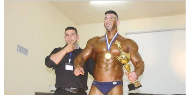 البطل همام المشني يتربع على المركز الأول في بطولة الوسط العربي بالداخل