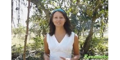بالفيديو: أكلت الموز فقط لـ12 يوماً.. ماذا حصل لها؟!
