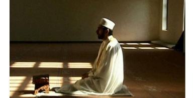 ما الحكم فيمن صام رمضان وترك الصلاة؟