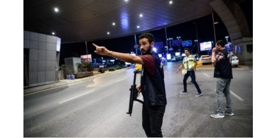 فيديو .. آخر اللحظات لأحد منفذي هجوم إسطنبول قبل تفجير نفسه