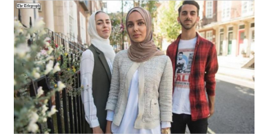إنزال ثلاثة أشقاء مسلمين من طائرة بريطانية