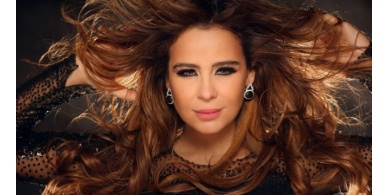 كارول سماحة في كليب&rdquo;مخلصة&rdquo; امرأة عاشقة مجروحة وهائمة!