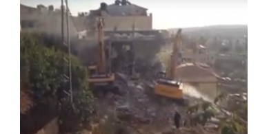 بالفيديو: هدم منزل شمال القدس