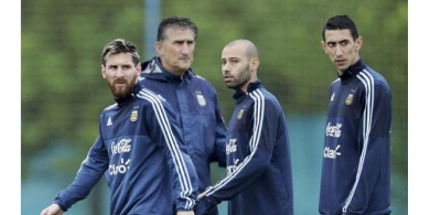 باوزا: اللاعبون يتحملون الخسائر.. وسنتوج بكأس العالم