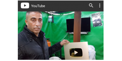 خببر الأفاعي الفلسطيني"جمال العمواسي"يحصل على درع يوتيوب الذهبي