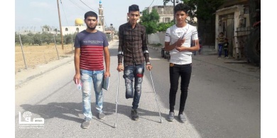 الجريح مصبح.. بتر قدمه لم يثنه عن تقديم امتحانات الثانوية