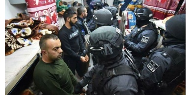 قوات الاحتلال تقتحم "نفحة" وتفرض عقوبات بحق الأسرى