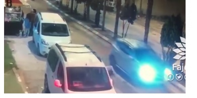 بالفيديو : سيارة تدهس طفلة وتصيبها بجراح خطيرة وتلوذ بالفرار في طولكرم