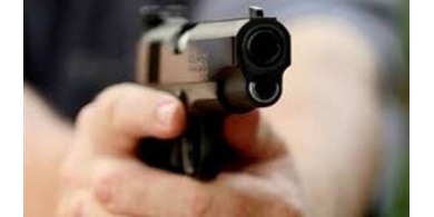 مقتل شاب بعد اشهر على قتل شقيقه في الداخل