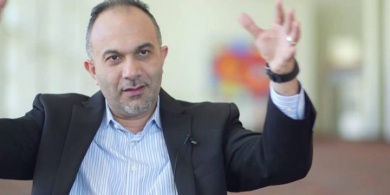 عالمٌ فلسطيني يبتكر مادة قد تحدث ثورة في "صناعة السيارات"