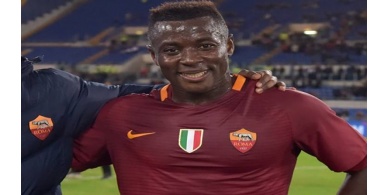 أزمة قلبية تودي بحياة لاعب روما السابق