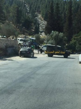 قوات الاحتلال تصادر جرارا زراعيا في نحالين