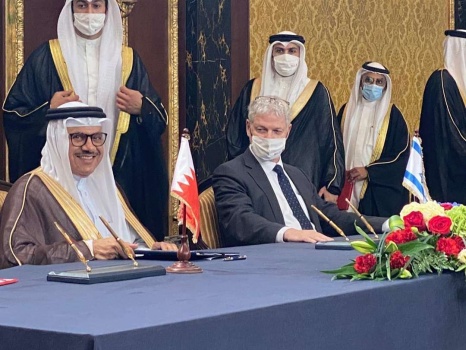 البحرين توقع رسمياً على اتفاقية التطبيع مع إسرائيل بالمنامة