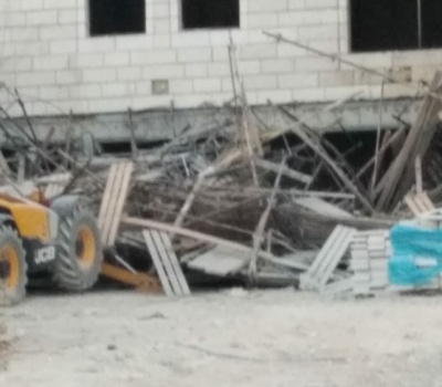 اصابة 5 عمال إثر انهيار سقالة بموقع بناء في "بيت شيمش"