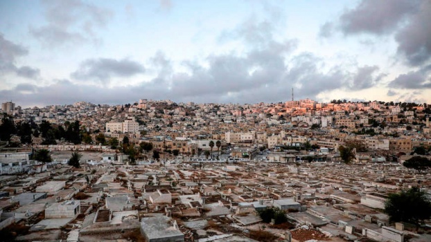 بؤرة استيطانية في قلب الخليل.. إليكم تفاصيل الكارثة