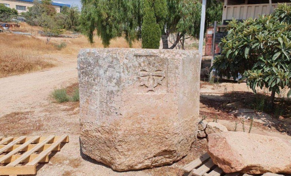 الجُرن المسروق...فلسطين تطالب اليونكسو بالضغط على الاحتلال إعادته إلى موقعه
