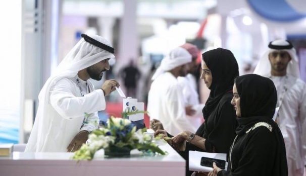 الامارات تدرس منح متعددي الزوجات ثلاثة منازل