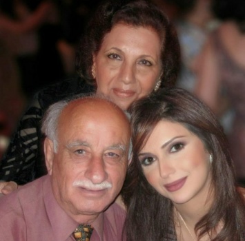 مذيعة الجزيرة إيمان عياد توجه نداءً عاجلاً لسكان مدينة رام الله