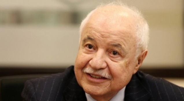 فشل تنبؤات أبو غزالة بخصوص فوز ترامب والحرب على الصين