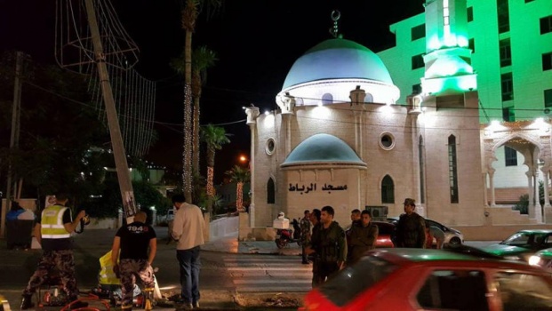 إغلاق مسجد الرباط في بيت لحم بسبب إنتشار فيروس كورونا بين المصلين