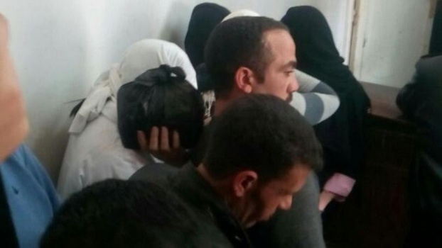 حارس مدرسة في مصر يُحولها إلى بيت دعارة .. وهذا ما يحدث يومياً في الصفوف بعد انصراف الطلاب!